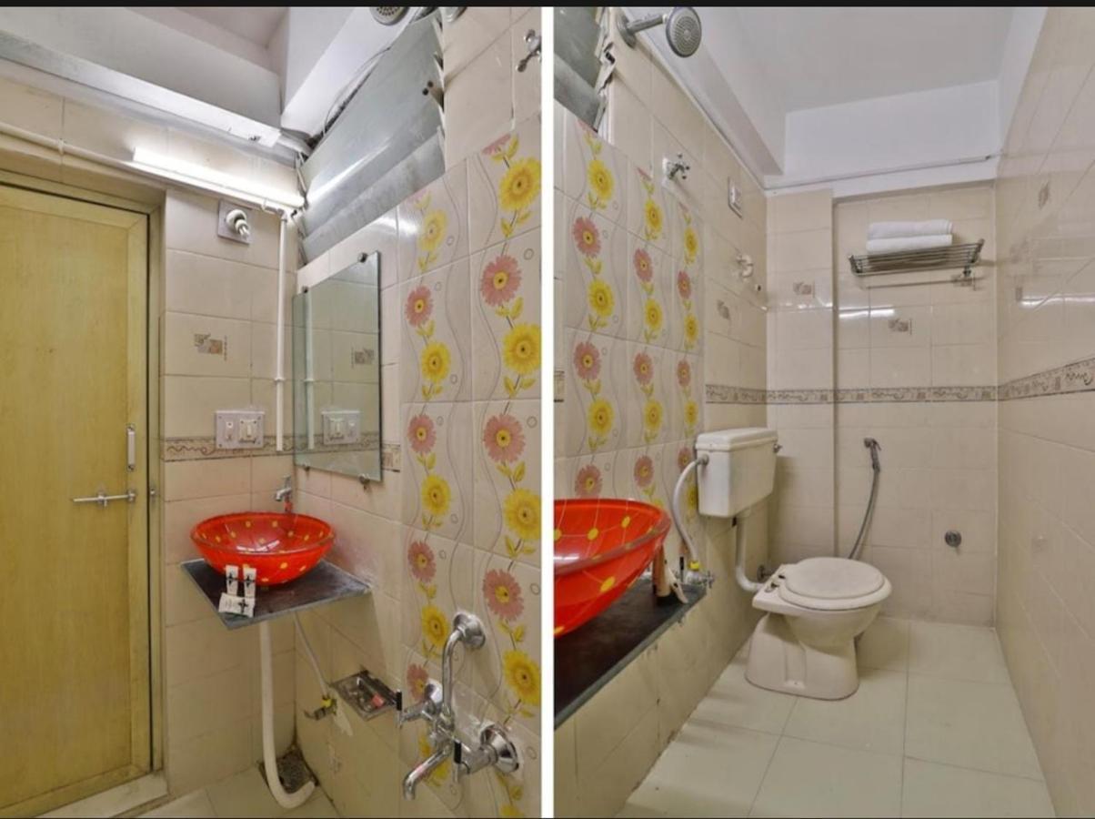 Hotel Krishna อาเมดาบัด ภายนอก รูปภาพ